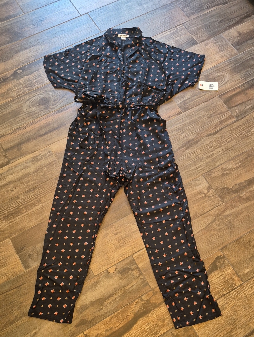 S/M Billabong Bed Story Black Geometric Print Short Sleeve Belted Jumpsuit - Picture 5 of 11